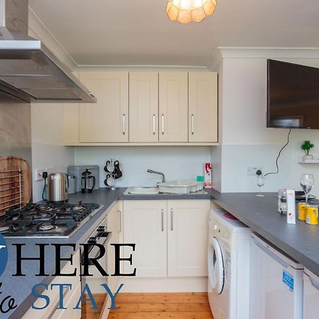 Lovely Apartment By The Hillwood Park-Free Parking EDI Exterior foto